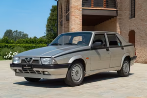 Alfa Romeo 75 2.0 ALF00261