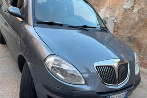 lancia y 1.300 multijet