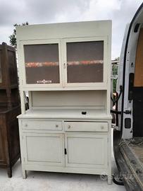 vecchia credenza della nonna