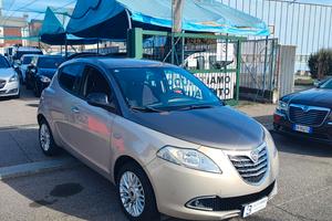 Lancia Ypsilon 0.9 TwinAir 85 CV 5 porte S&S Gold