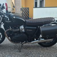 triumph street twin 900