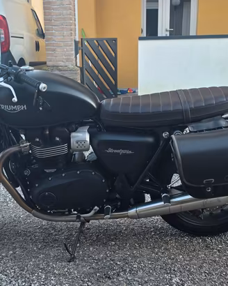 triumph street twin 900