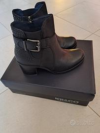 Stivaletti da donna in pelle 