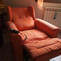 Poltrona con comandi elettrici 