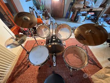 Batteria Pearl Vision e piatti Sabian AAX