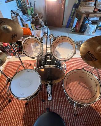 Batteria Pearl Vision e piatti Sabian AAX