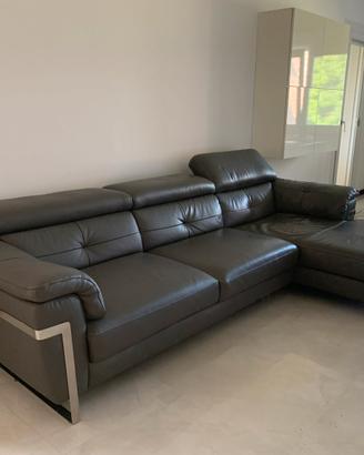Divano in vera pelle grigio antracite