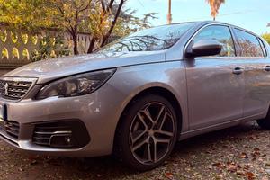 Peugeot 308 Allure 1.5 BlueHDi 130 CV