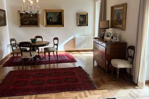 Signorile rifinitissimo 5 vani posto auto e cantin