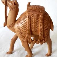 Cammello in legno