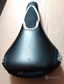 sella Bianchi per bicicletta da corsa