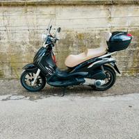 Scooter Beverly 300