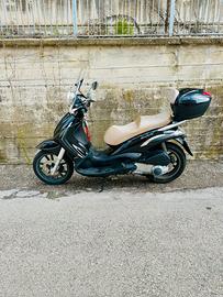 Scooter Beverly 300