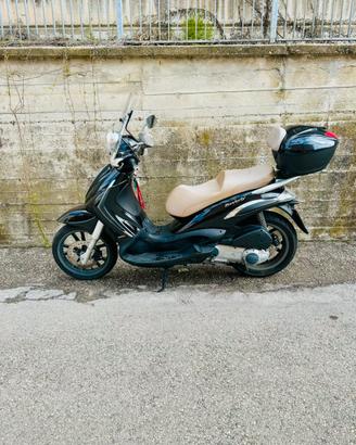 Scooter Beverly 300
