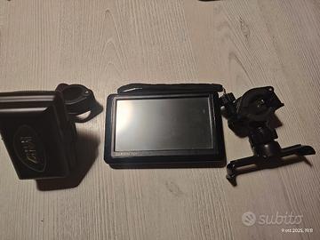 GPS Garmin Nuvi con supporto e porta telepass