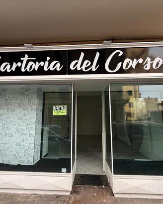Negozio uso commerciale