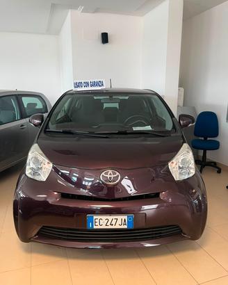 Toyota iQ 1.0