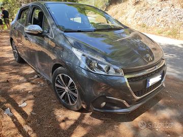 Peugeot 208 82cv 1.2 Puretech 5p Allure