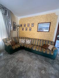 Divano ad angolo 5 posti capienti smontabile