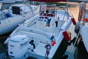 Barca a motore Arkos 537