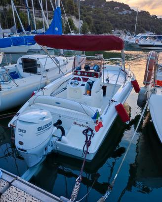 Barca a motore Arkos 537