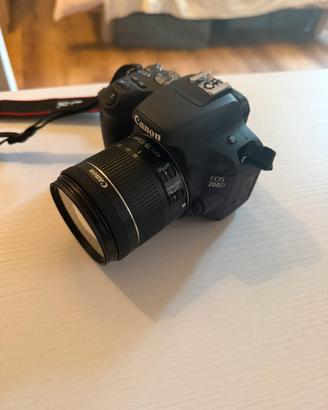 CANON 200D + Obiettivo 18-55mm kit completo
