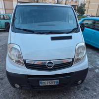 Opel Vivaro trasporto moto/officina portatile
