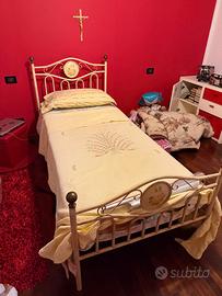 Letto singolo in ferro