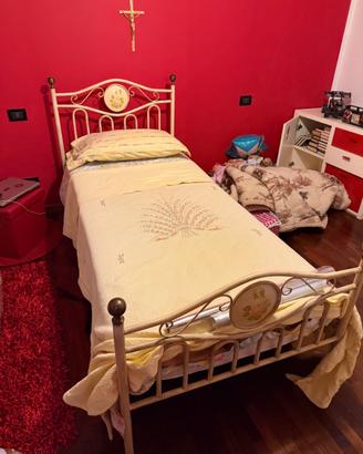Letto singolo in ferro