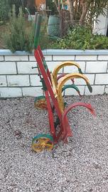 aratro vintage trainato da buoi o cavalli