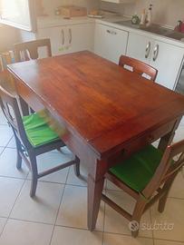 Set tavolo + 4 sedie 