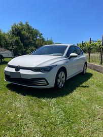 Volkswagen Golf 8 Style 2.0 TDI 115cv – 2022