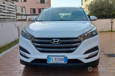Hyundai  tucson