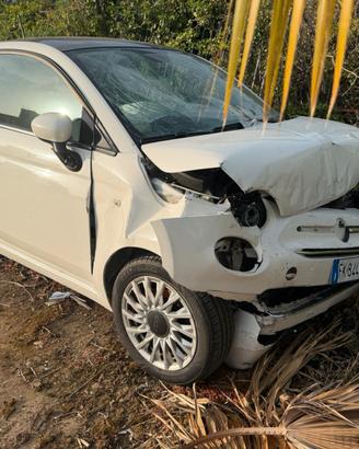 Fiat 500 sinistrata