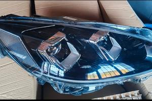 faro destro ford kuga mk3 2022 
