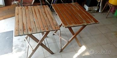 VECCHI TAVOLINI IN LEGNO PIEGHEVOLI & 2 SEDIE