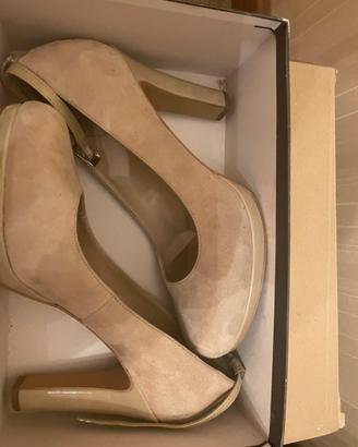 Scarpe camoscio Bata tacco alto