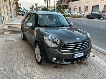 Mini Cooper D Countryman BERLINA