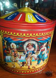 Battistero panettone contenitore latta World Circu