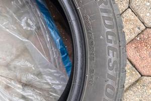 Gomme da neve montate su Lexus UX