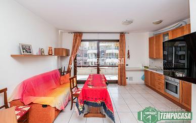 TRILOCALE CON BOX E CANTINA