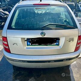 PORTELLONE POSTERIORE COMPLETO SKODA Fabia S. Wago