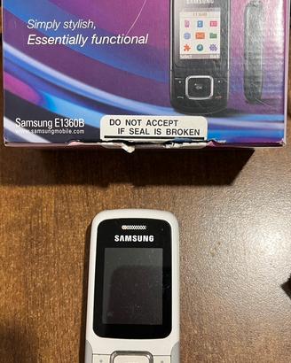 Samsung E1360B