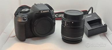macchina fotografica reflex canon EOS 2000D