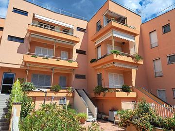 VARAZZE alloggio riscaldamento autonomo e box auto