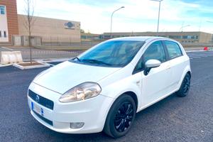 Fiat grande punto 1.3 MTJ ok neo patentati