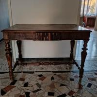 Tavolo scrittoio antico