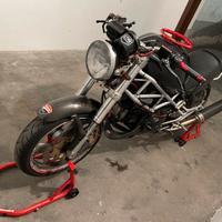 Ducati monster 600