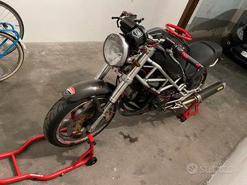 Ducati monster 600