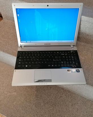 Notebook Samsung RV520 